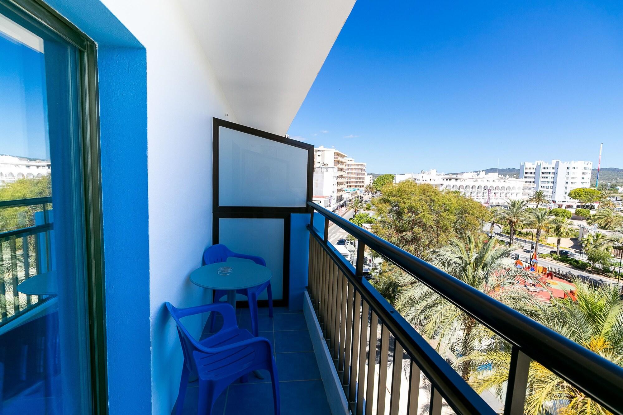 Sant Antoni de Portmany The Blue Apartments - Adults Only מראה חיצוני תמונה