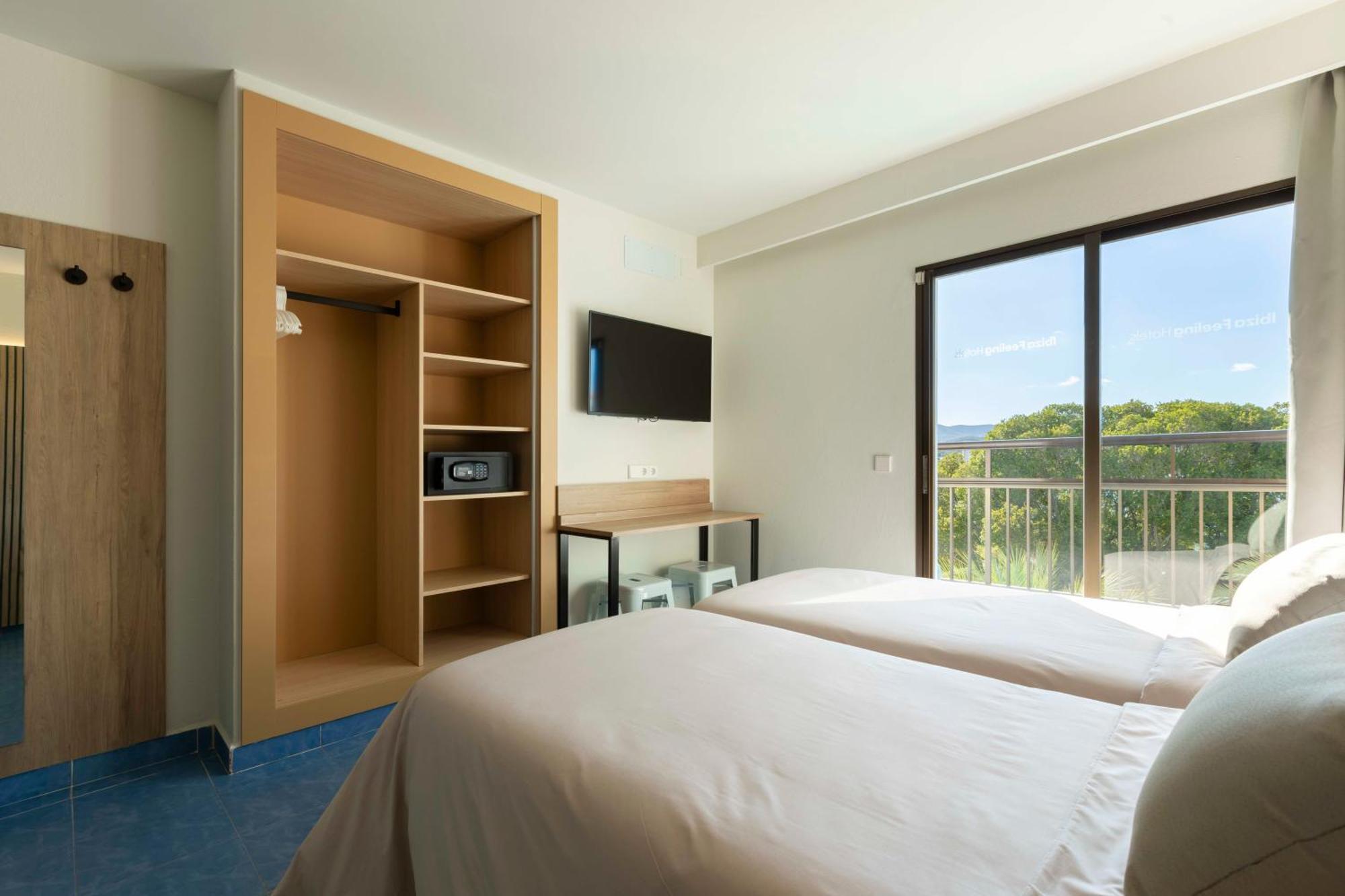 Sant Antoni de Portmany The Blue Apartments - Adults Only מראה חיצוני תמונה