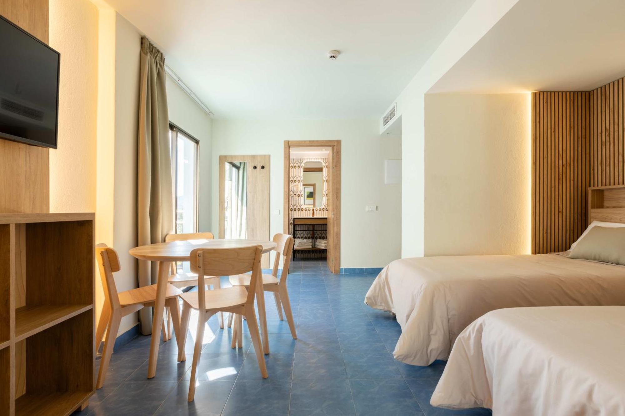 Sant Antoni de Portmany The Blue Apartments - Adults Only מראה חיצוני תמונה