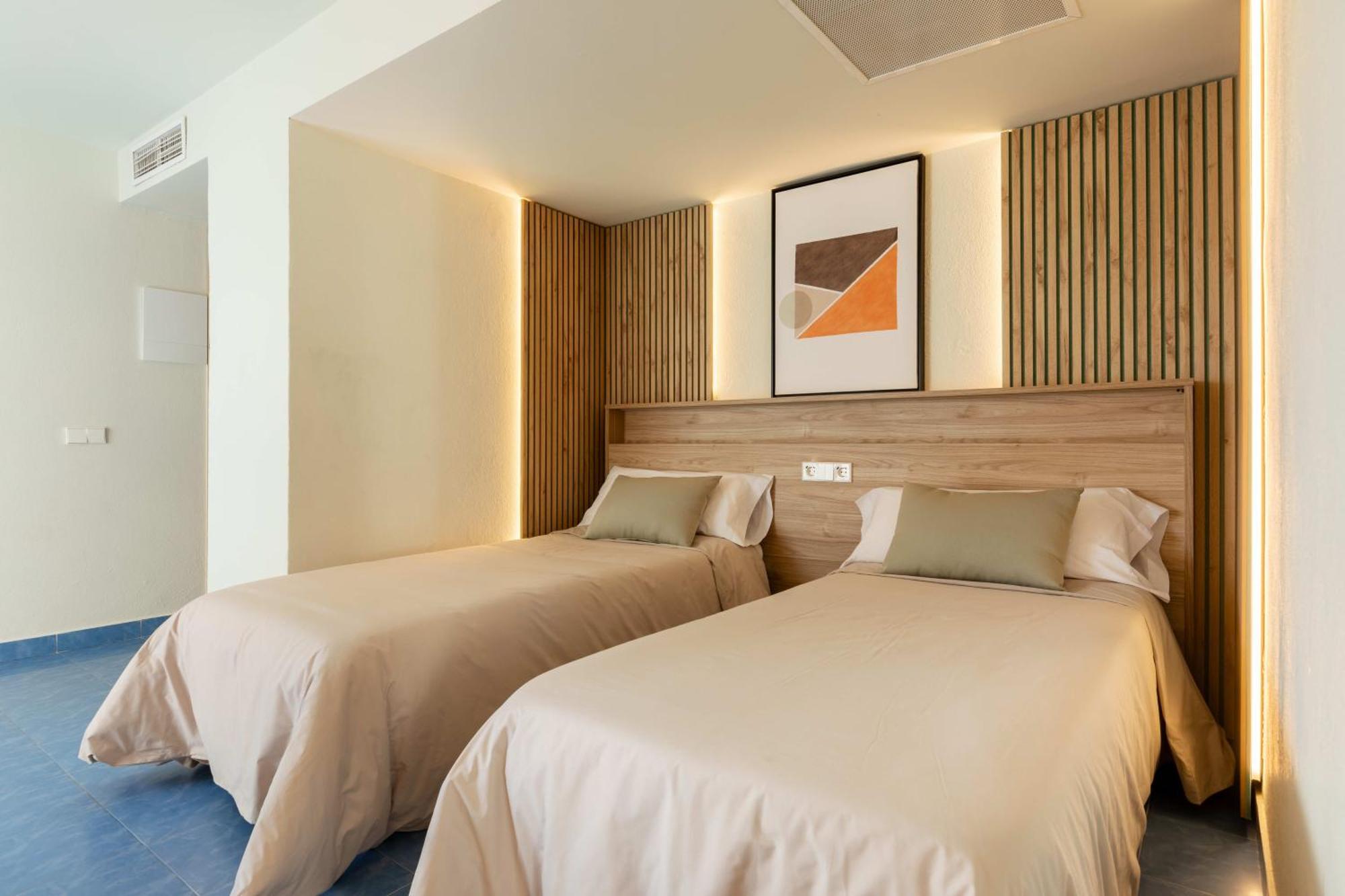 Sant Antoni de Portmany The Blue Apartments - Adults Only מראה חיצוני תמונה