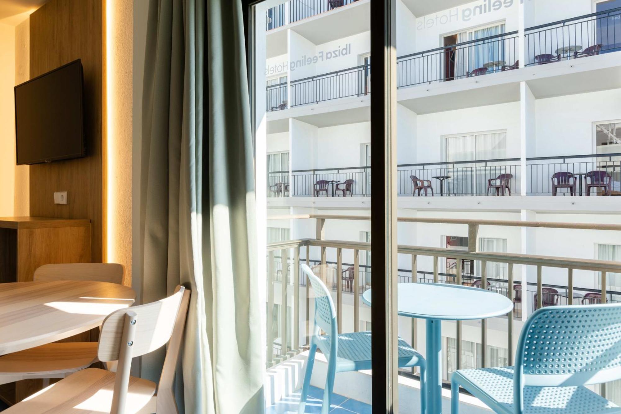 Sant Antoni de Portmany The Blue Apartments - Adults Only מראה חיצוני תמונה
